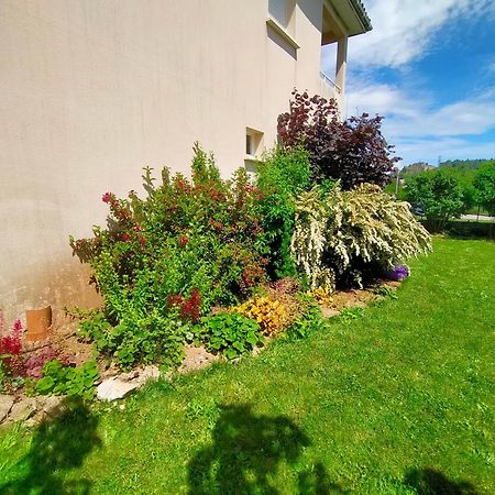 Acaba D'Entrar Bed and Breakfast Le Caylar Buitenkant foto